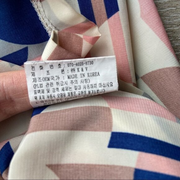 Ciros Korean Made  Breezy Geometric Sleeveless Pleated MIDI Dress - Picture 8 of 16